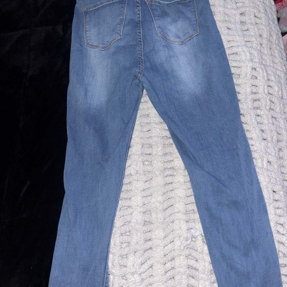 Jeans - Picture 2 of 2